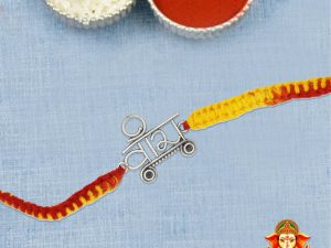 JewelYaari 925 Sterling Silver Rakhi With Roli Chawal ( Veera)