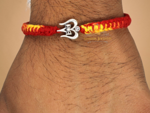 JewelYaari 925 Sterling Silver Rakhi Damru In Trishool With Roli Chawal ( Damru In Trishool )