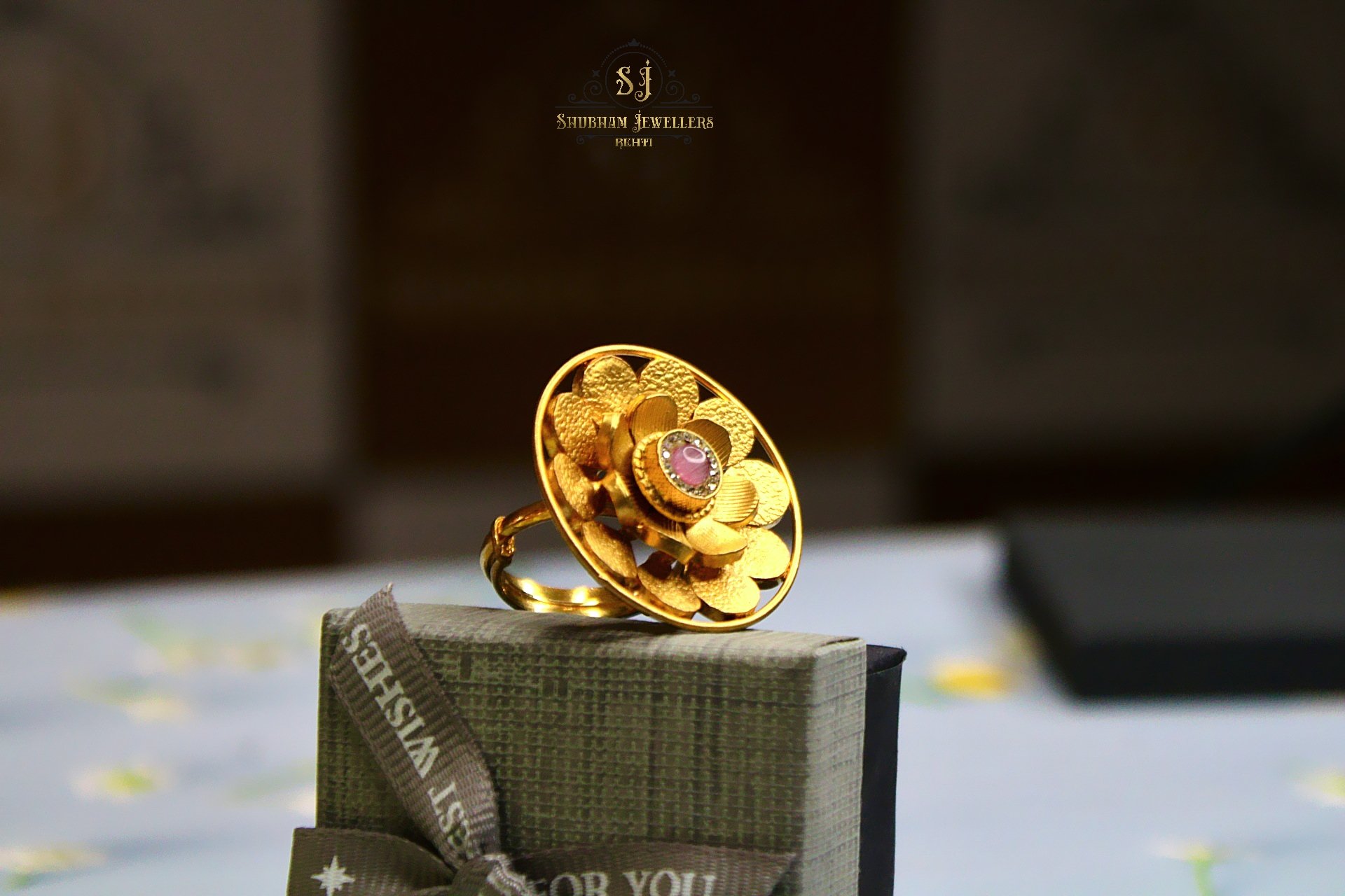 925 Silver Floral Statement Ring with Stone – Elegant Gold Finish Design | Jewelyaari - Image 4