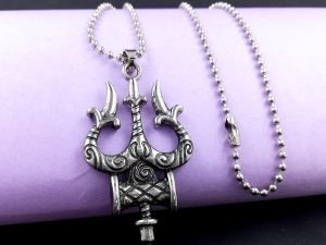 Enticing Silver Plated Pendants With Chain