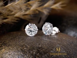 925 Sterling Silver Earring Brilliant Cubic Studs With A+ Cubic Zirocnia : Timeless Sparkle